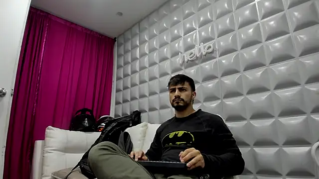 Jack Daniel   online show from 10-15-25, 10:21