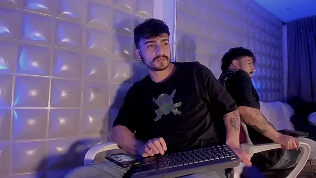 Jack Daniel   online show from 11-30-25, 12:25