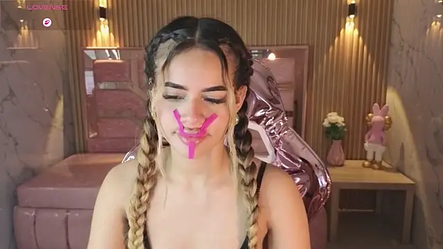 lilith4 s online show from 04-07-26, 08:09