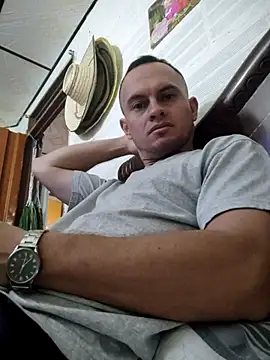 Snapshot of Cumbi4 chatting on 09-18-25, 05:37 Cumbi4 online show from 09-18-25, 05:37