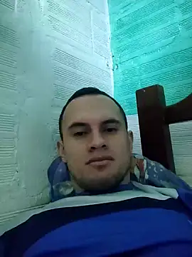 Snapshot of Cumbi4 chatting on 10-12-25, 03:33 Cumbi4 online show from 10-12-25, 03:33