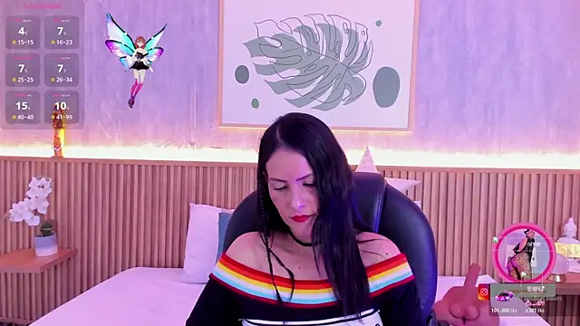 Coco-balenciaga online show from 11-10-25, 11:53