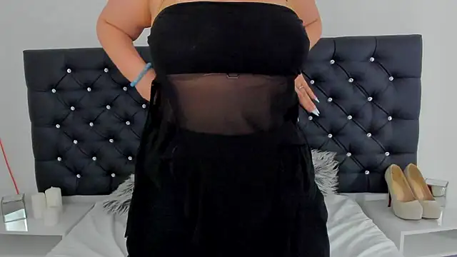 LunaWetPussy online show from 05-14-26, 04:03