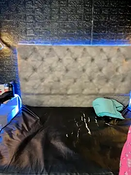 Isabella-Teen online show from 10-05-25, 02:32