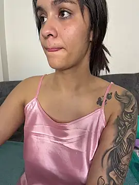 Isabella-Teen online show from 01-14-26, 02:17