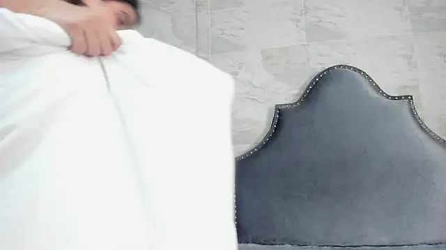 isabel 09 online show from 09-26-25, 02:54