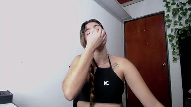 isabel 09 online show from 10-14-25, 03:07