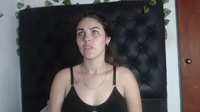 Snapshot of isabel_09 chatting on 04-30-26, 07:20 isabel 09 online show from 04-30-26, 07:20