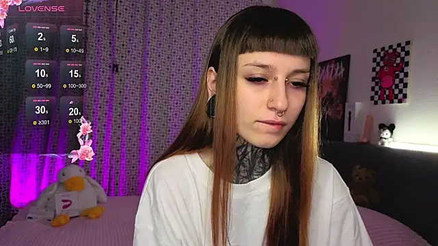 LilithPoison online show from 10-25-25, 06:02