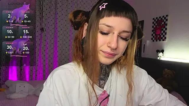 LilithPoison online show from 11-07-25, 06:08