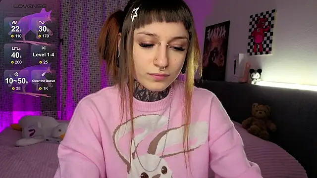 LilithPoison online show from 11-26-25, 06:09