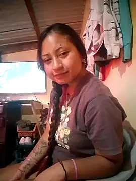 Snapshot of Morella_14 chatting on 10-15-25, 04:18 Morella 14 online show from 10-15-25, 04:18