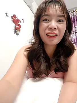 Livelulu online show from 10-10-25, 01:04