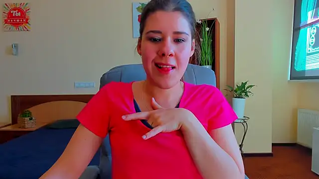 Snapshot of Joannia chatting on 10-05-25, 08:45 Joannia online show from 10-05-25, 08:45