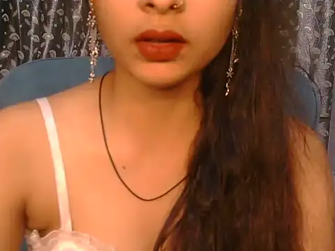 Snapshot of alaviya-19 chatting on 10-12-25, 04:22 alaviya-19 online show from 10-12-25, 04:22