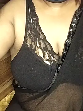 Snapshot of Chubby_bhabhi_ chatting on 10-15-25, 03:23 Chubby bhabhi online show from 10-15-25, 03:23