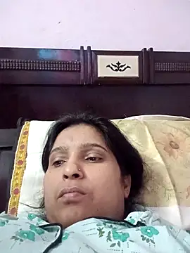 Snapshot of aliya-jaan71 chatting on 11-06-25, 01:45 aliya-jaan71 online show from 11-06-25, 01:45