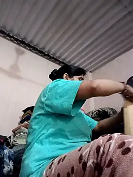 Snapshot of aliya-jaan71 chatting on 11-18-25, 05:34 aliya-jaan71 online show from 11-18-25, 05:34