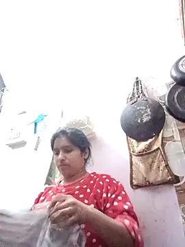 Snapshot of aliya-jaan71 chatting on 12-05-25, 12:03 aliya-jaan71 online show from 12-05-25, 12:03