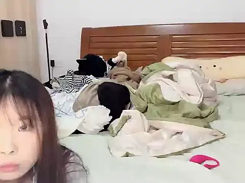 Akong11 online show from 09-21-25, 04:19