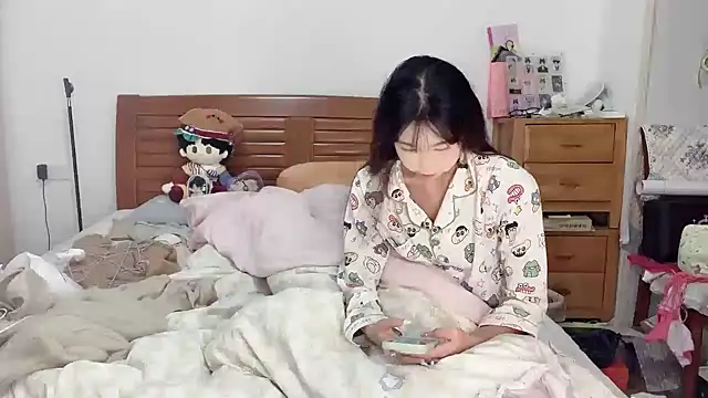 Akong11 online show from 10-05-25, 09:56