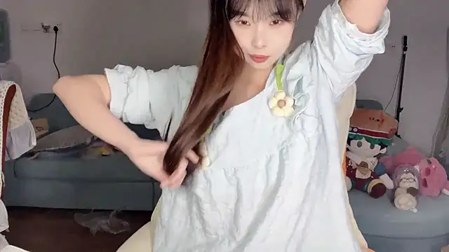 Akong11 online show from 04-08-26, 05:24