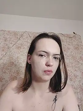 Snapshot of MaitresseMermaid chatting on 05-27-26, 03:58 MaitresseMermaid online show from 05-27-26, 03:58
