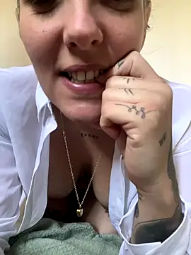 anonyme hot47 online show from 11-20-25, 09:53