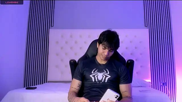 toji luxxer online show from 12-01-25, 03:11