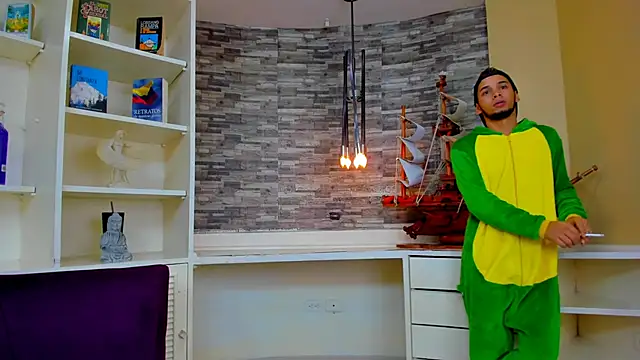 Juicy Creww online show from 09-17-25, 10:28