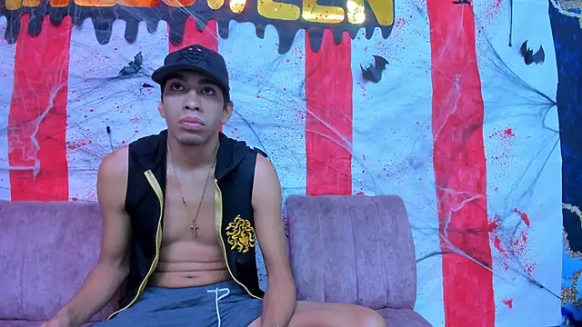 Juicy Creww online show from 10-21-25, 08:59