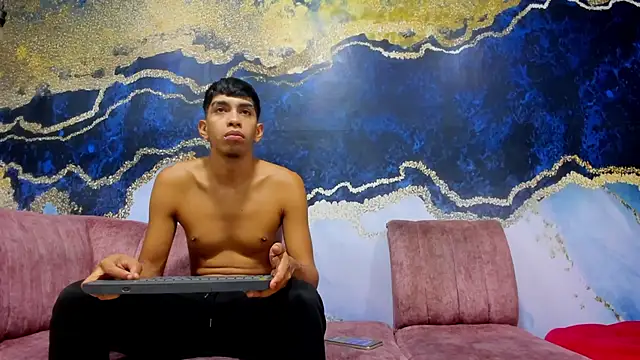 Juicy Creww online show from 11-07-25, 08:36