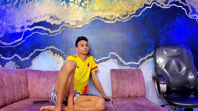 Juicy Creww online show from 11-14-25, 10:14