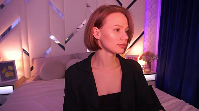 Snapshot of ShyySiren chatting on 05-12-26, 01:19 ShyySiren online show from 05-12-26, 01:19