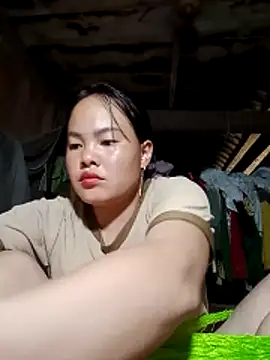 emilyzz online show from 04-17-26, 05:21