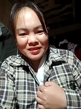 Snapshot of emilyzz chatting on 04-29-26, 01:53 emilyzz online show from 04-29-26, 01:53