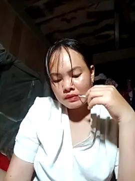 Snapshot of emilyzz chatting on 04-29-26, 02:21 emilyzz online show from 04-29-26, 02:21