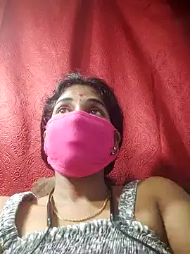 Snapshot of TAMIL_MEENUMA chatting on 11-28-25, 08:11 TAMIL MEENUMA online show from 11-28-25, 08:11