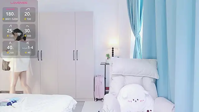 schoolgirl-nurse online show from 11-29-25, 04:37