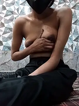 Hotygirl111 online show from 03-05-26, 05:14