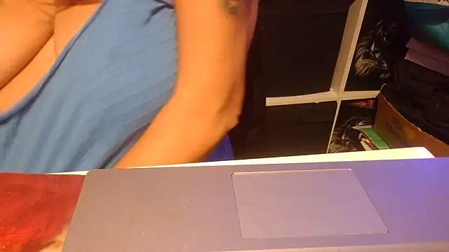 Snapshot of Milf_Lady_Frankfurt chatting on 10-03-25, 08:28 Milf Lady Frankfurt online show from 10-03-25, 08:28