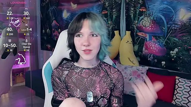 Snapshot of JessieRich chatting on 09-17-25, 12:29 JessieRich online show from 09-17-25, 12:29