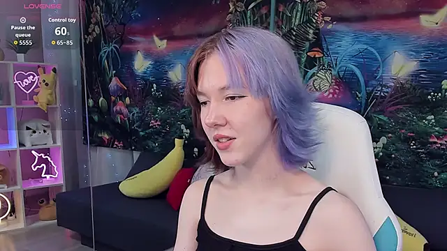 Snapshot of JessieRich chatting on 09-26-25, 12:20 JessieRich online show from 09-26-25, 12:20