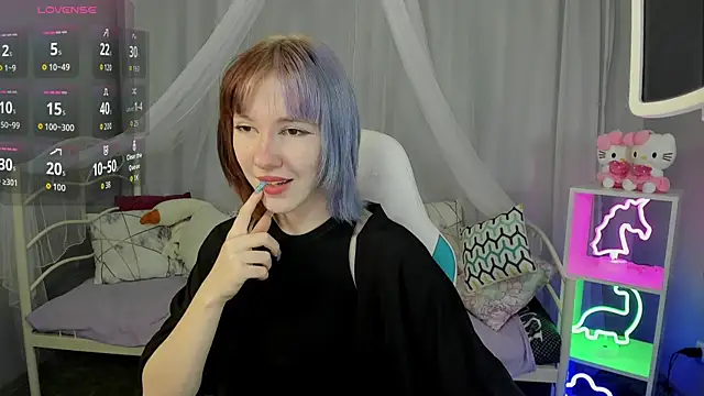 Snapshot of JessieRich chatting on 10-11-25, 09:02 JessieRich online show from 10-11-25, 09:02