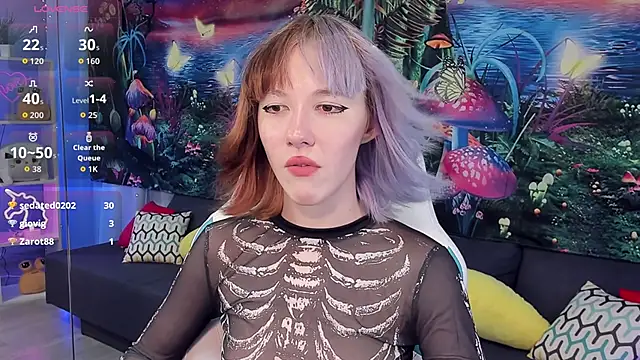 Snapshot of JessieRich chatting on 10-15-25, 10:37 JessieRich online show from 10-15-25, 10:37