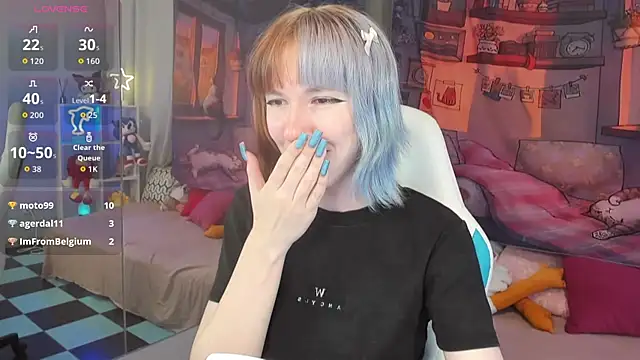 Snapshot of JessieRich chatting on 10-19-25, 09:15 JessieRich online show from 10-19-25, 09:15