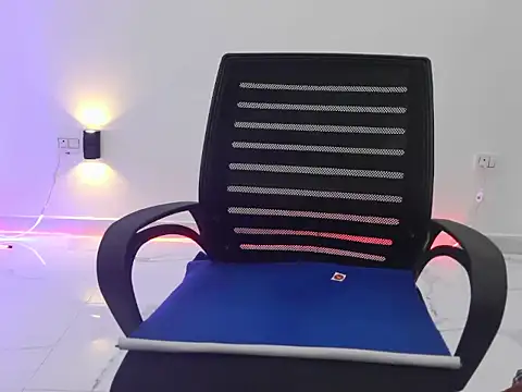  Ameera  online show from 10-28-25, 05:33