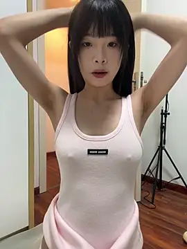 qiqi x online show from 06-04-26, 12:33