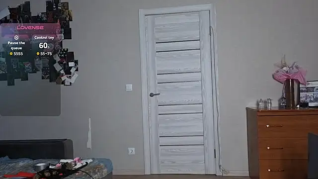 Fafa Fluff online show from 02-18-26, 07:04