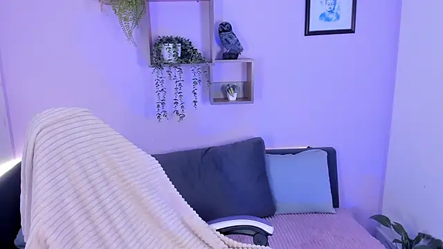 Snapshot of MadissonCooper_ chatting on 09-30-25, 06:46 MadissonCooper  online show from 09-30-25, 06:46